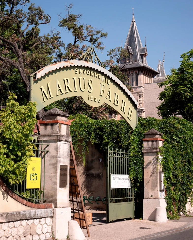 Marius Fabre Marseille-saippua, mänty, aurinkovarjo