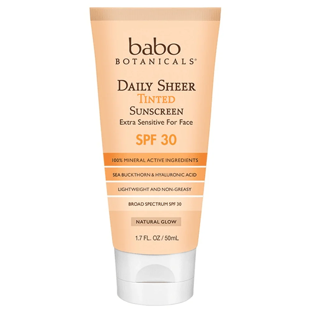 Babo Botanicals Daily Sheer SPF 30 sävytetty aurinkovoide - luonnollinen hehku