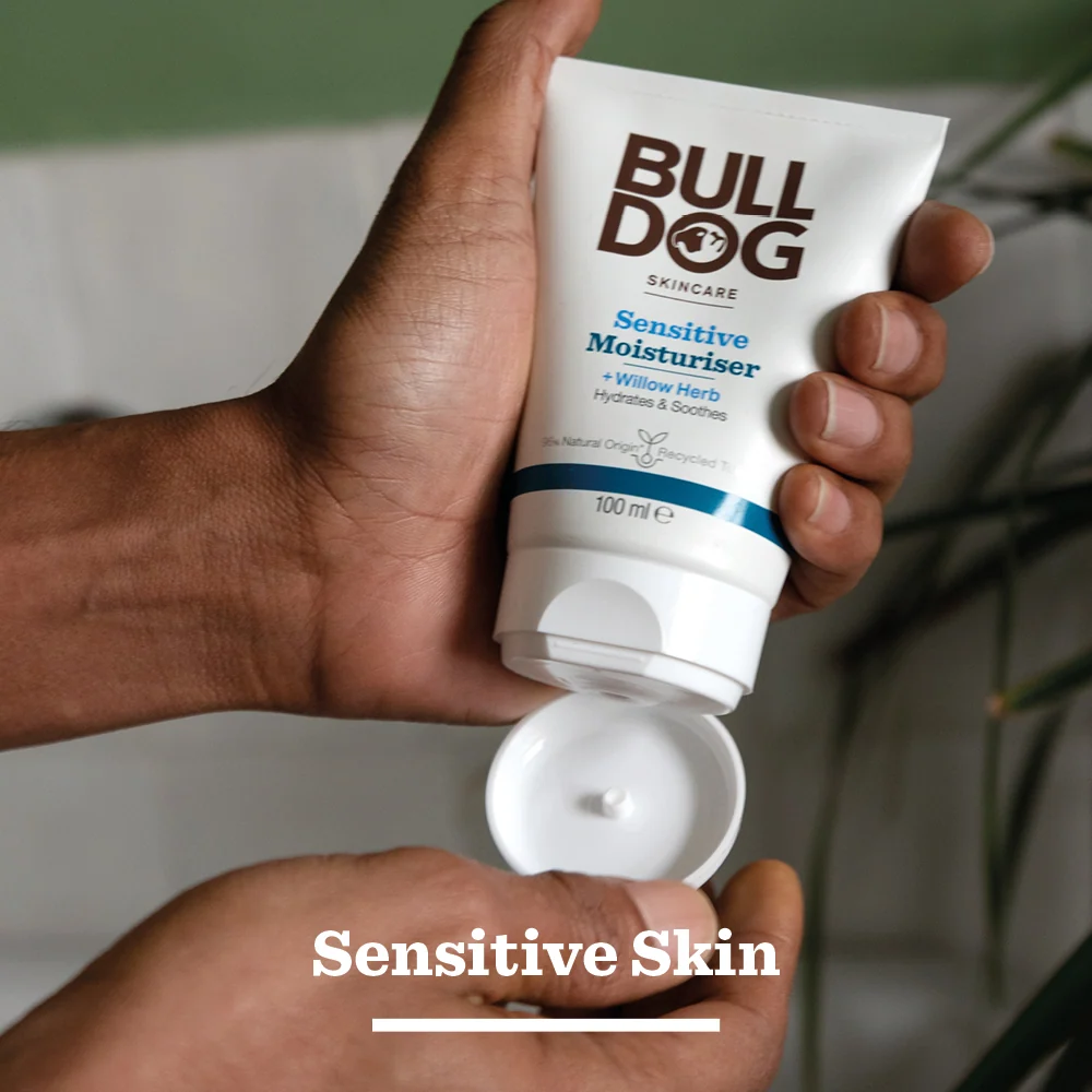 Herkkä suihkudeodoranttipaketti Bulldog UK