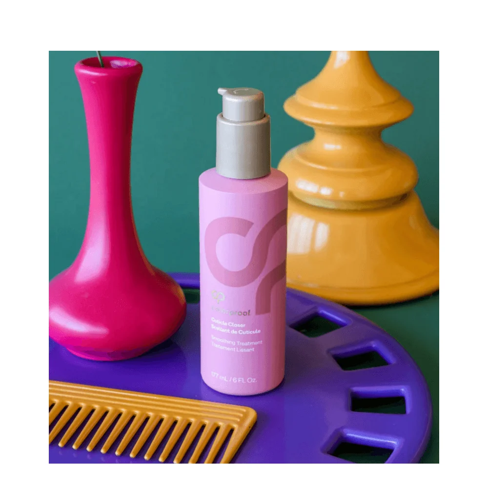 Väriteristeinen kynsinauha lähempänä ColorProof
