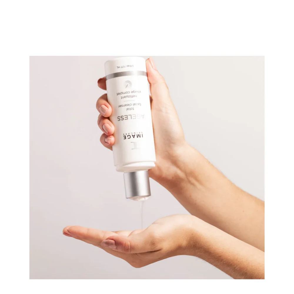 Kuva ihonhoito -ikäinen koko kasvojen puhdistusaine Image Skincare