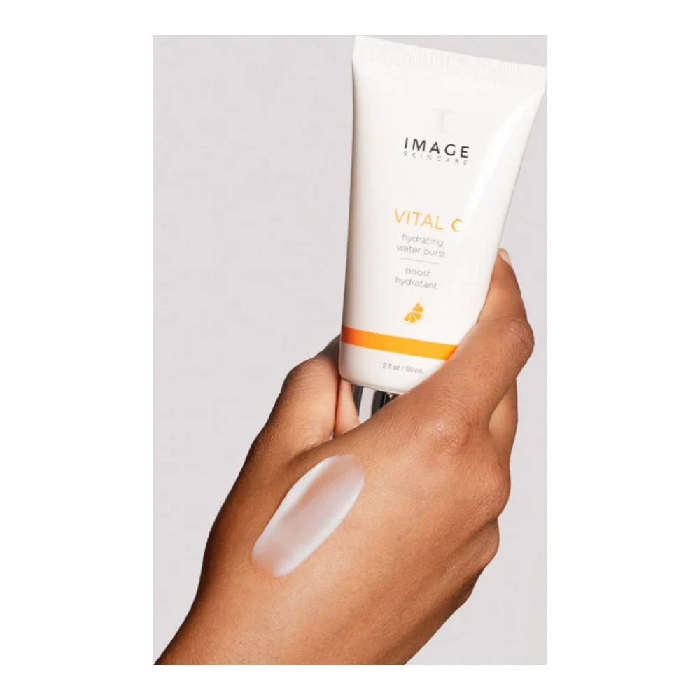 Kuva ihonhoitoa elintärkeää kosteuttavaa vettä Image Skincare