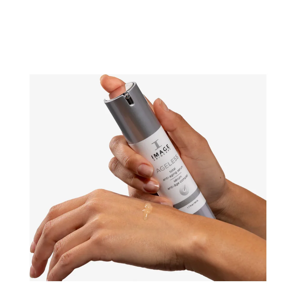 Kuva ihonhoito-ikäinen kokonaisten ikääntymisen estäminen seerumi VT: n kanssa Image Skincare