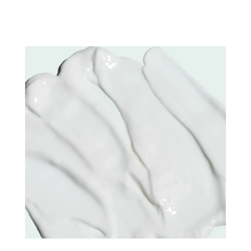 Kuva ihonhoitoiluma voimakas kirkastava creme VT: n kanssa Image Skincare