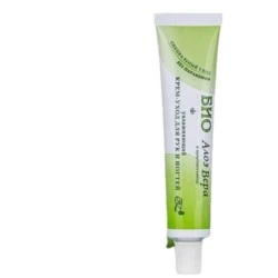 Käsien ja kynsien Aloe Vera -voide 45 ml