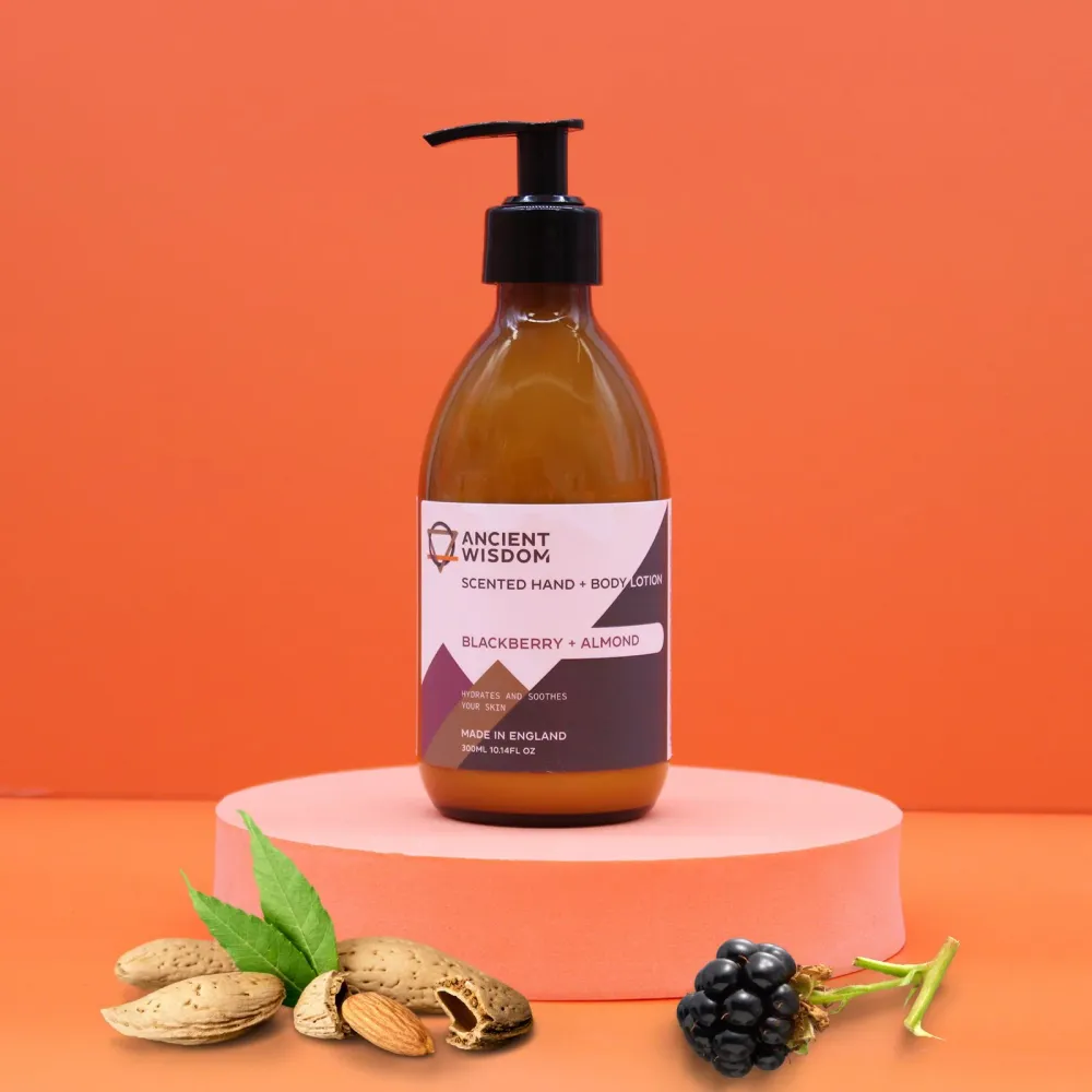 Mustaherukka- ja mantelivartalovoide 300ml