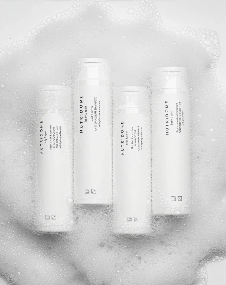 Shampoo rasvoittuville hiuksille pitkäkestoiseen raikkauteen Nutridome
