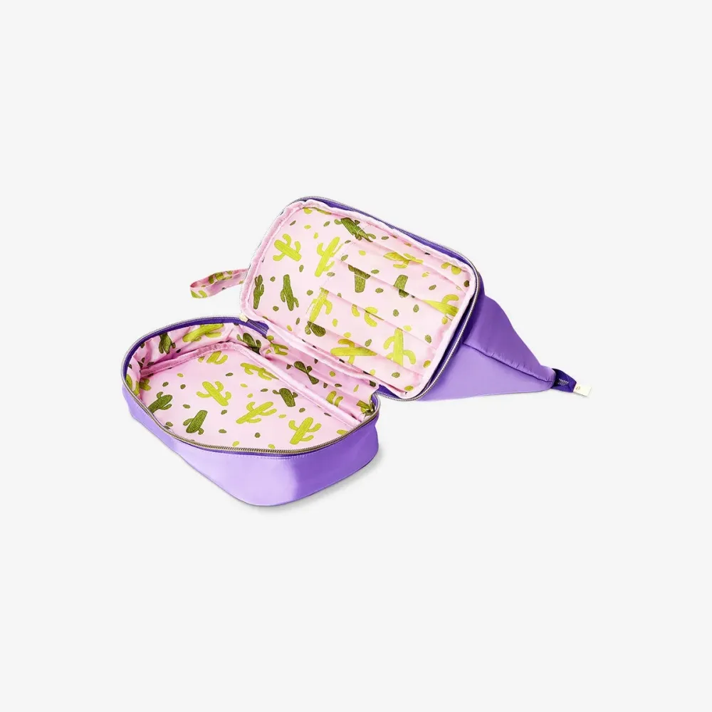 Violetti toalettilaukku