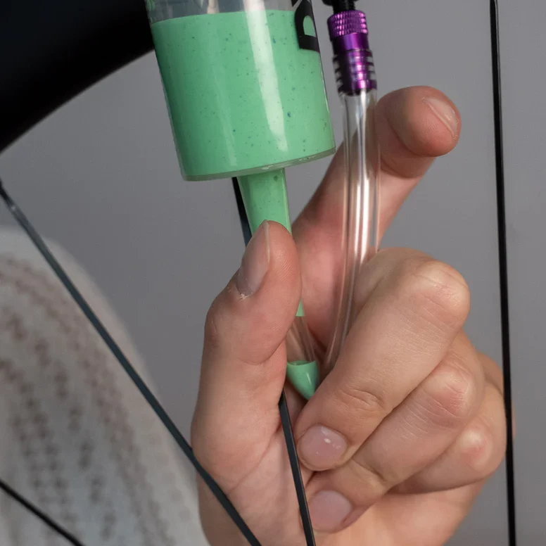 Ruisku DYNAMIC HECTOR INJECTOR Preventive Liquid -nestettä varten