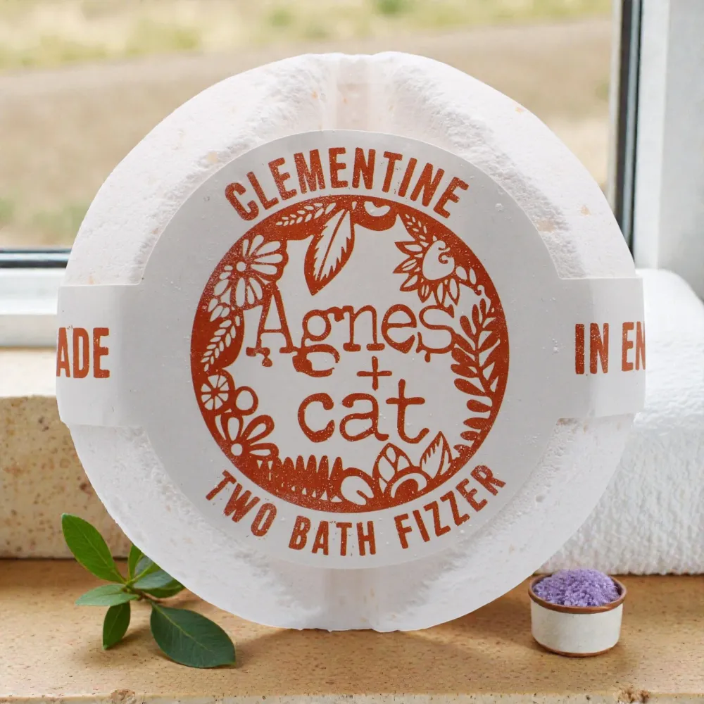 Agnes + Cat Kylpypommi – Clementine